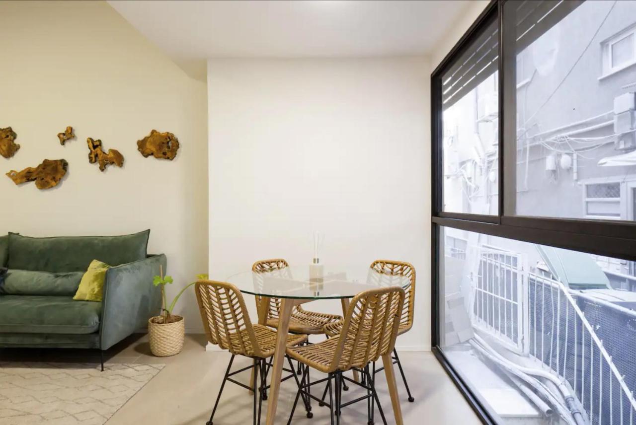 Renovated Large 3Rm Apartment 5 Min From The Beach テル・アビブ エクステリア 写真
